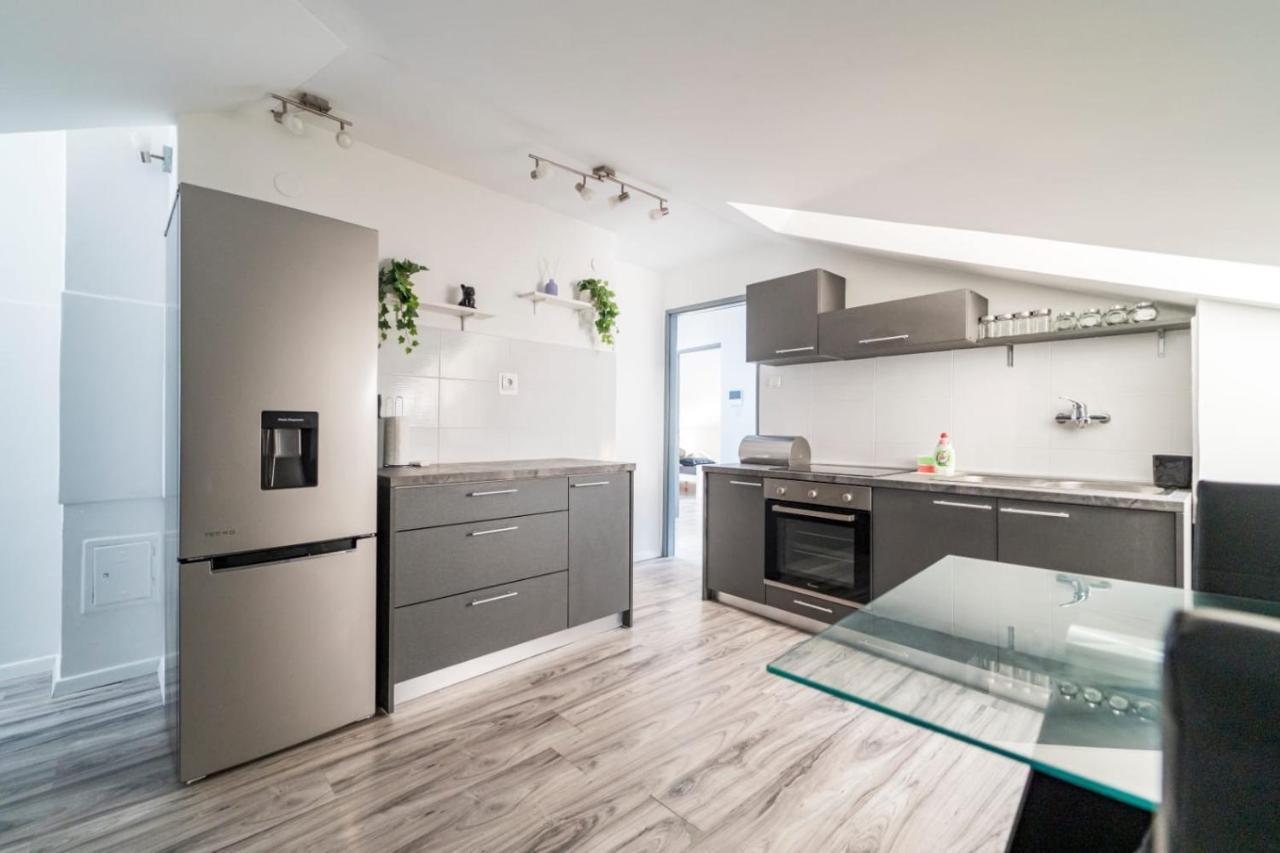 City Center Mayess Aparment Zadar Exterior foto
